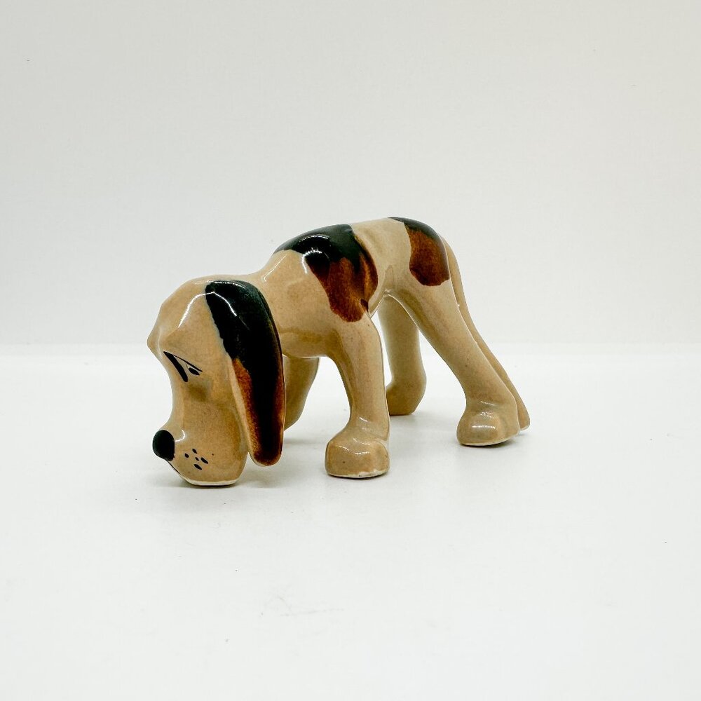 SOLDVintage Porcelain Hillbilly Hound Dog Sniffing Hunting Red Mini Figurine